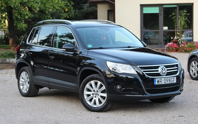 Volkswagen Tiguan cena 40900 przebieg: 219000, rok produkcji 2010 z Pleszew małe 781